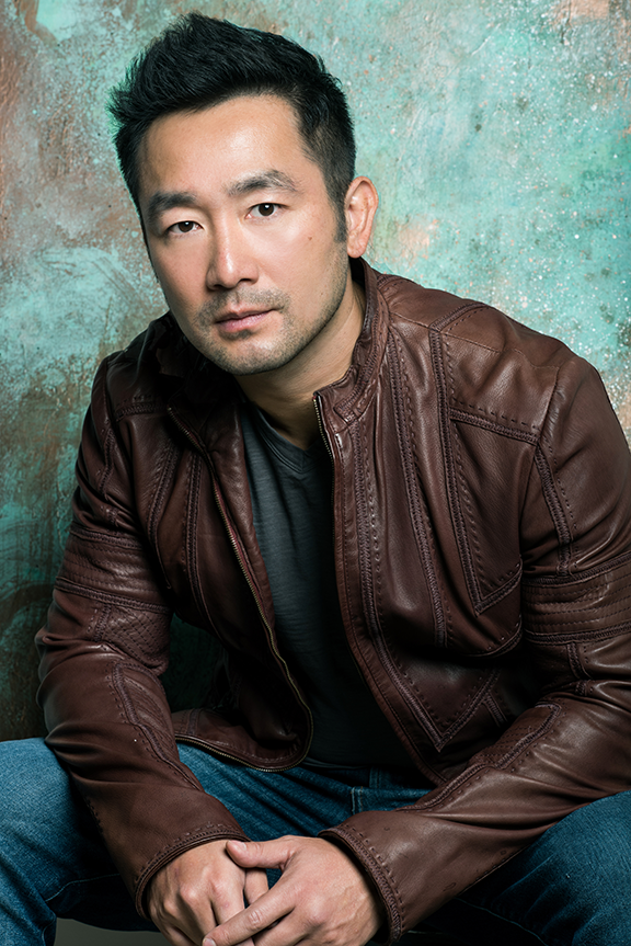 Author Wesley Chu
