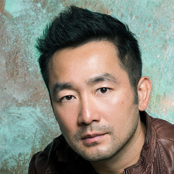 Author Wesley Chu